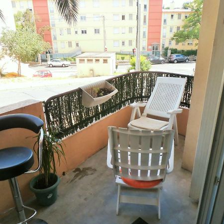 Cosy Nimes Apartment Ngoại thất bức ảnh