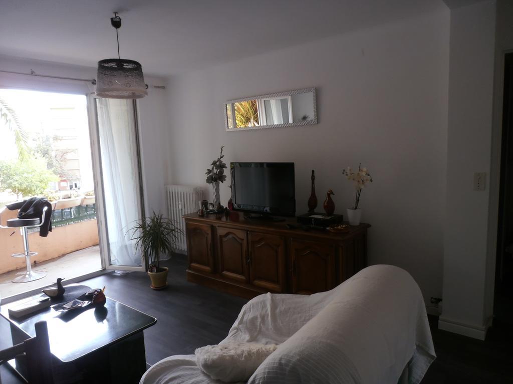 Cosy Nimes Apartment Ngoại thất bức ảnh