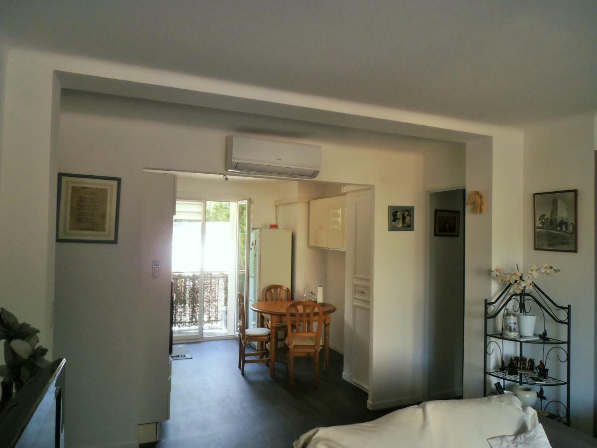 Cosy Nimes Apartment Ngoại thất bức ảnh